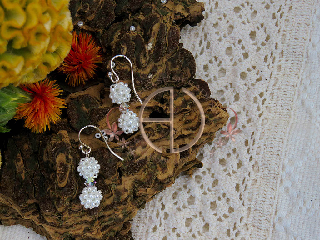 alexandrinalijn-oorbellen-bruid-ivoor-Swarovski