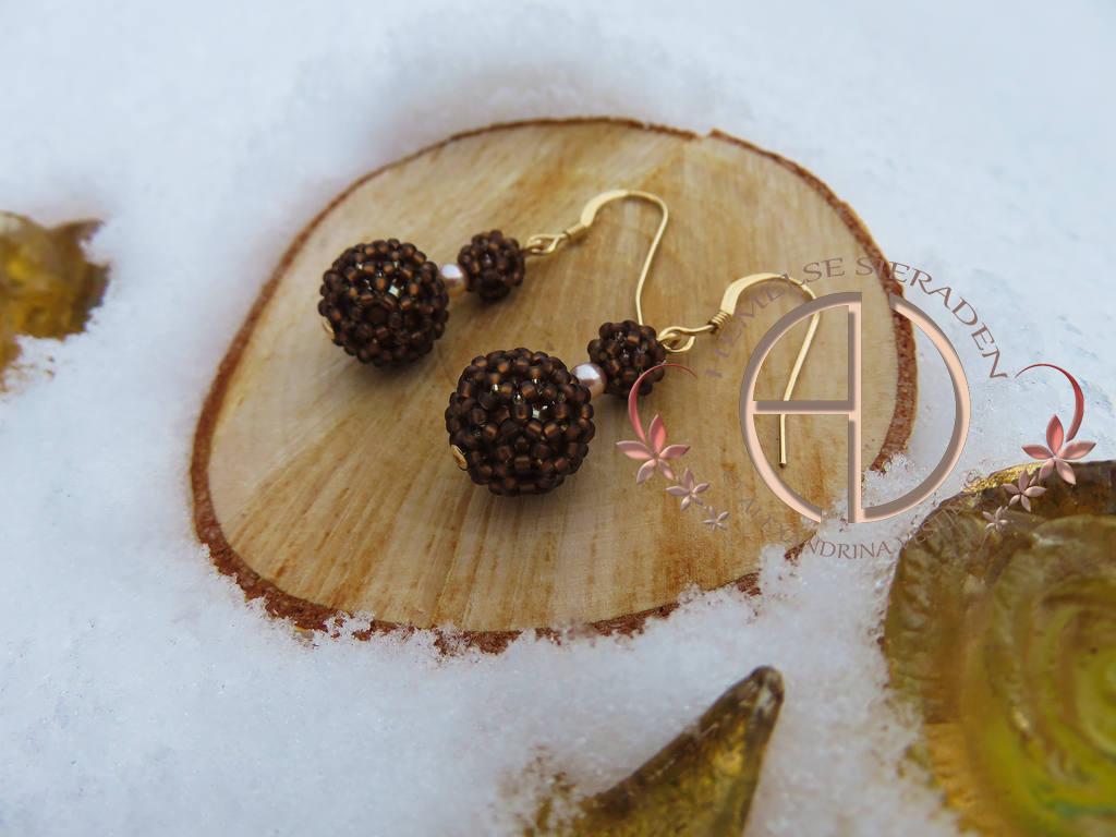 Lisandrinalijn-oorbellen-3