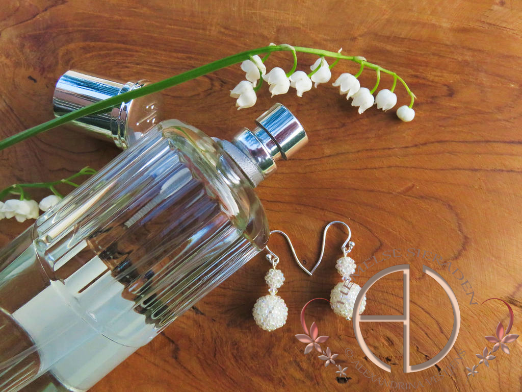 Lisandrinalijn-oorbellen-bruid crystal-ivory1